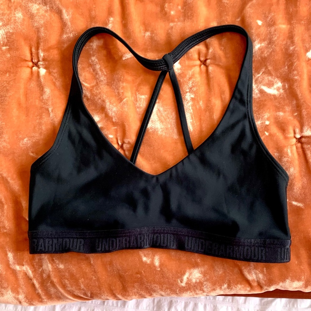 Black under armour women’s sports bra XS